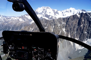 Hubschrauberflug in den Südalpen Neuseelands © traeumerin0_0
