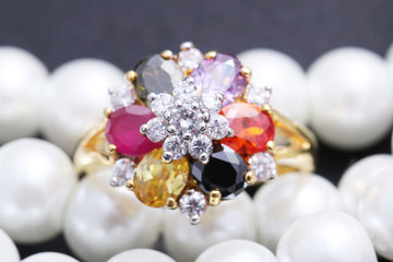 Ring with different color gemstone