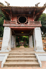 Fotsteps before temple in Vietnam