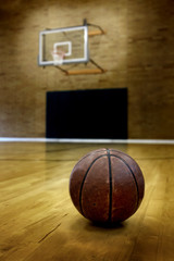 Obraz premium Basketball on Ball Court for Competition and Sports