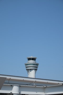羽田空港（管制塔、縦）