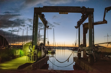 Abendstimmung im Segelbootsanleger in Glücksburg in der Flensburger Förde.