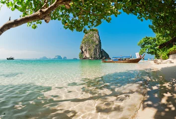 Zelfklevend Fotobehang Railay beach in Krabi, Thailand © Alexander Demyanenko