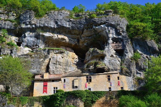 MAISON FORTE DE REIGNAC (Dordogne) FRANCE