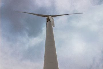 Ветряной генератор