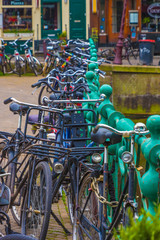 Fahrräder in Amsterdam Hochformat
