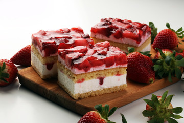 strawberry cake