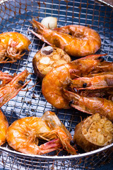 Fried prawns and garlic.