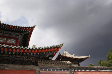 Obraz premium Roof decoration in a Buddhist temple