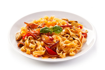 Pasta with ham and pepper