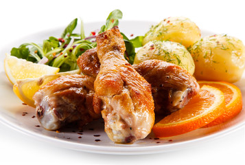 Roast drumsticks with potatoes