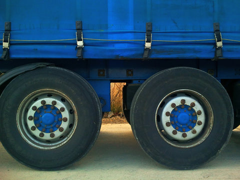 Ruedas de Cami&oacute;n