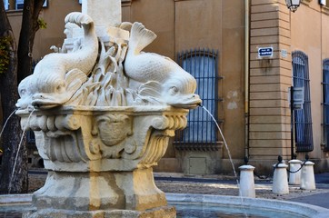 Fontaine des 4 dauphins, Aix en Provence historique