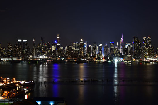 ニュージャージ州より望む、アメリカ・ニューヨークの夜景