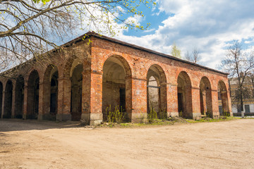 Fototapeta na wymiar Ruined building in Vyshny Volochyok, Russia
