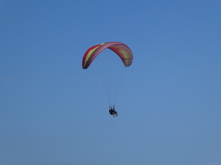 Clean air hang-glider