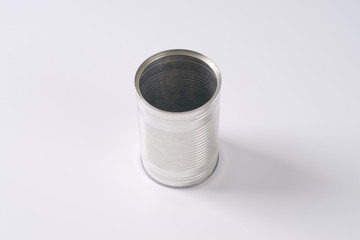 empty silver can