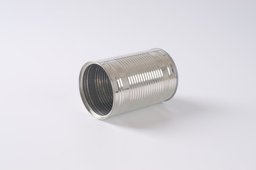 empty silver can