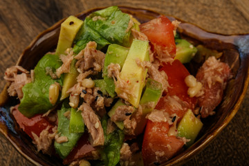Tuna and avocado salad