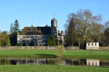 Schloss Hehlen an der Weser