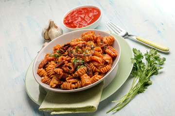 pasta with octopus and tomato sauce