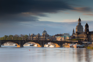 Fototapeta premium Skyline of Dresden in the morning
