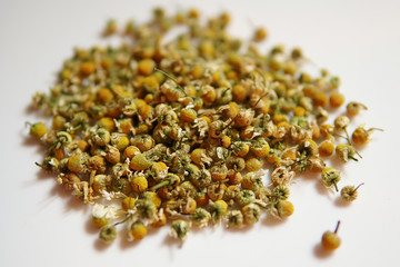 Dried csmomile flowers