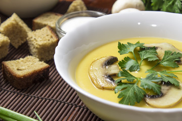 Cream pea soup