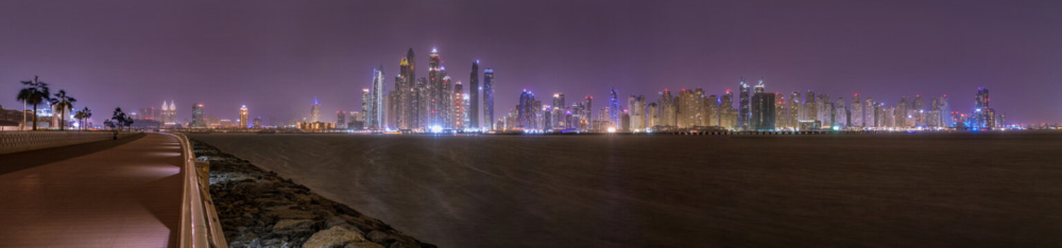 Dubai Boardwalk und Dubai Marina