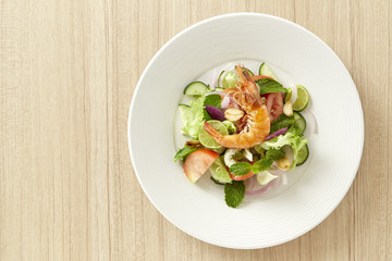 Grilled shrimp salad