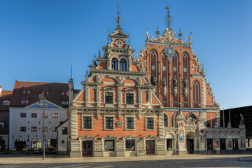Fototapeta na wymiar Riga Lettland historische Architektur Schwarzhäupterhaus
