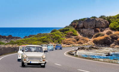 oldtimer trabi am strand, urlaub, camping