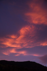 Sonnenaufgang in den Schweizer Alpen