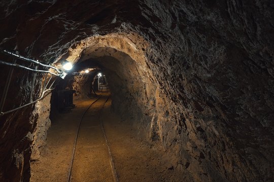 Underground mine passage angle shot