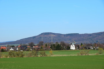 Wesertal mit Windmühle