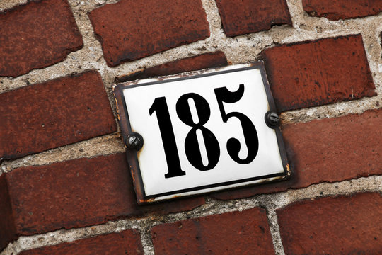 Hausnummer 185