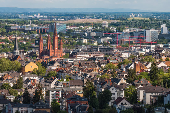 Blick auf Wiesbaden vom Neroberg; Deutschland