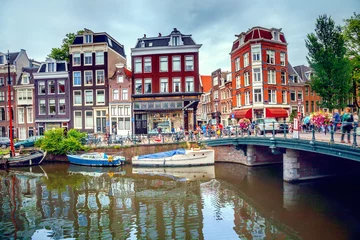Zelfklevend Fotobehang Gracht in Amsterdam © adisa