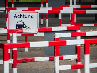 Bahnstrecke im Industriegebiet