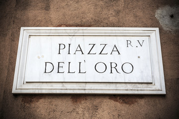 Old street sign in Rome, Italy - Piazza dell'Oro.
