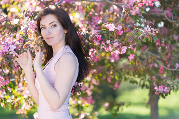 Naklejka premium Young woman in the spring