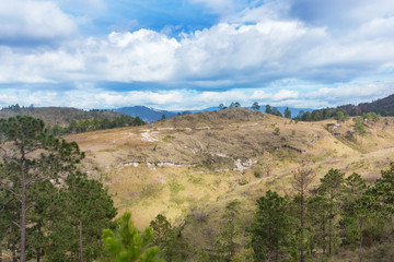 Fototapeta na wymiar Mountain landscape in central Honduras near village of Sta. Cruz Ariba