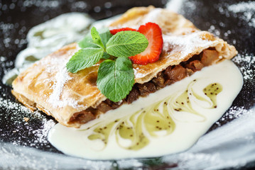 strudel with apple