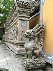 Obraz premium kylin in temple,zhoushan,China