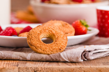 Breakfast with wholegrain cereals. 