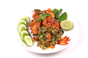 Spicy crispy deep-fried chicken salad.