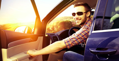 Naklejka premium car and two lovers 