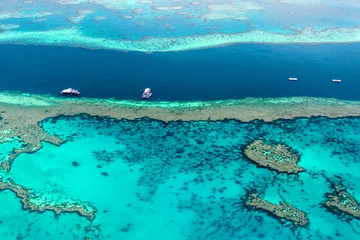 Tuinposter Aerial view of the Great Barrier Reef © superjoseph