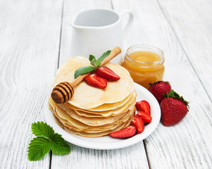 pancakes with strawberries