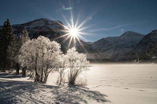 Vilsalpsee im Tannheimer Tal im Winter